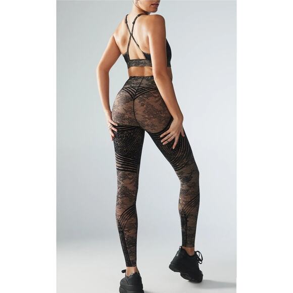 NWT Savage x Fenty Special FX High Waist Legging, Size M - Picture 2 of 12